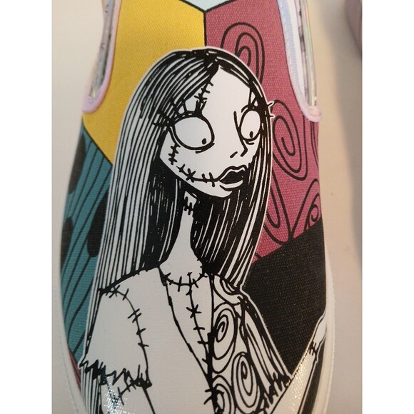 NWT Disney Nightmare Before Christmas Women's 9 Low Top Slip-On Sneaker Shoes - Picture 15 of 16